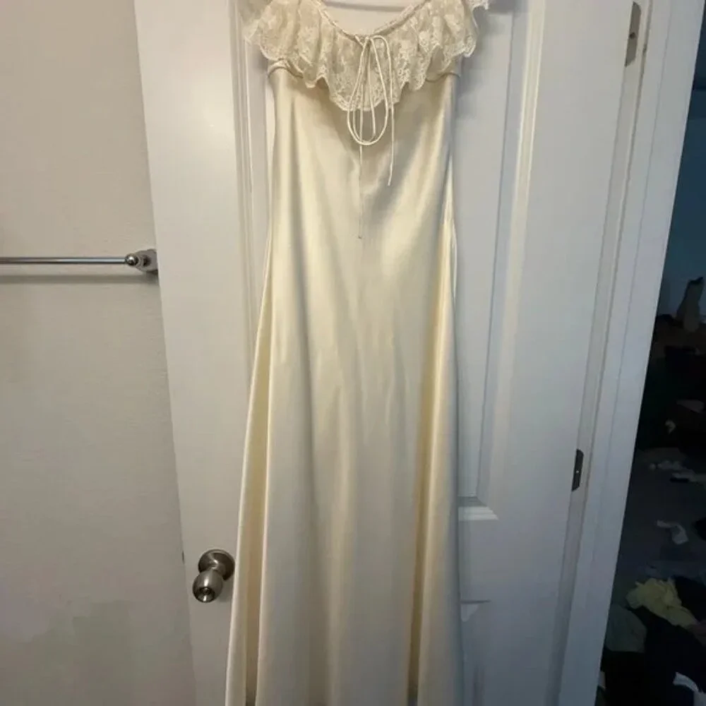 gold prom dress long Maxi Long Gold Lace Halter Formal Prom Evening Dress EN5612 Size 8 / Gold main image 0